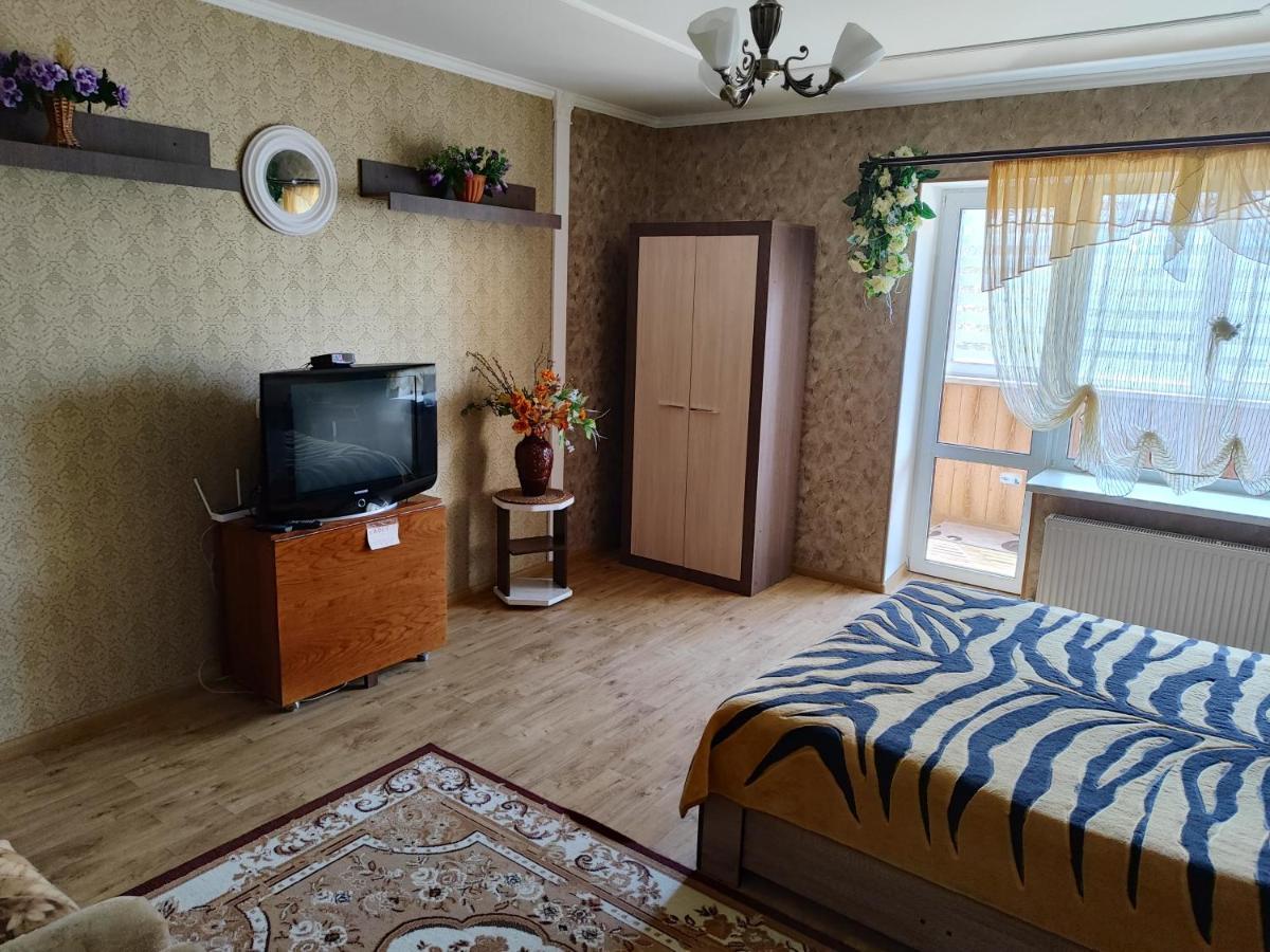 Апартаменти В Новому Будинку В Самому Центрi Khmelʼnytsʼkyy Εξωτερικό φωτογραφία